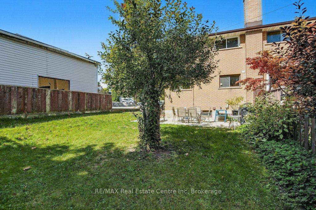 Photo 23 of 164 Willow Road, Guelph, Junction/Onward Willow — HOMEH