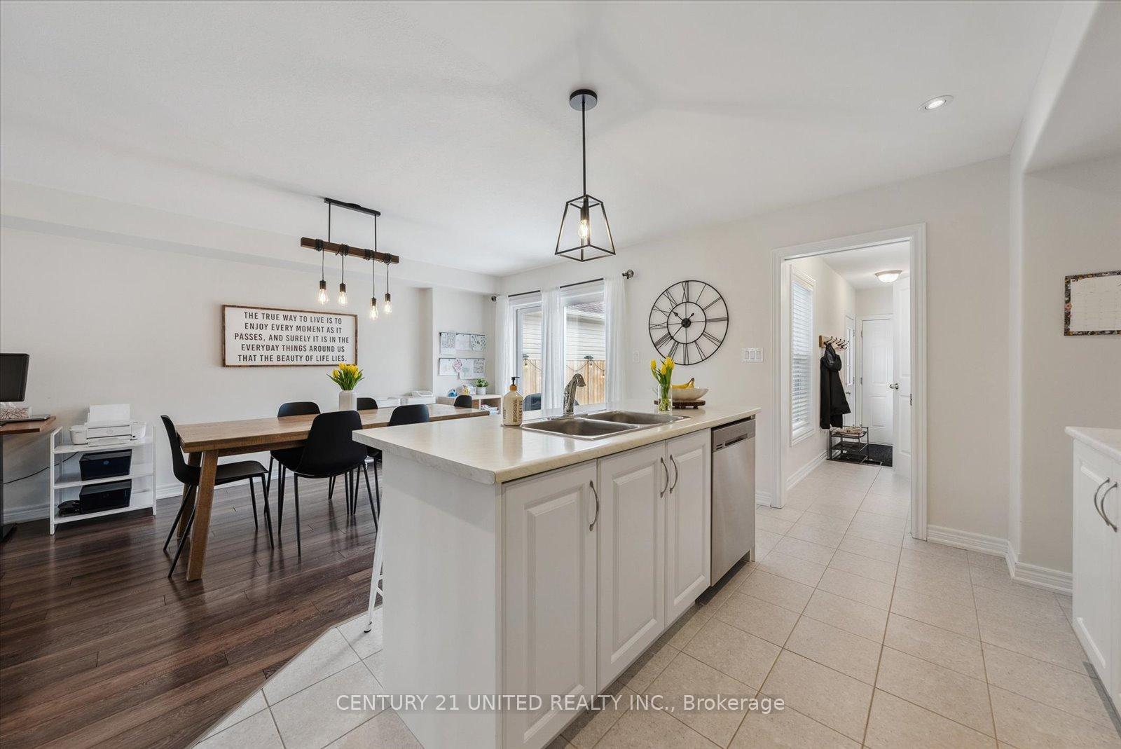 Photo 24 of 927 Broadway Boulevard, Peterborough, Northcrest Ward 5 — HOMEH