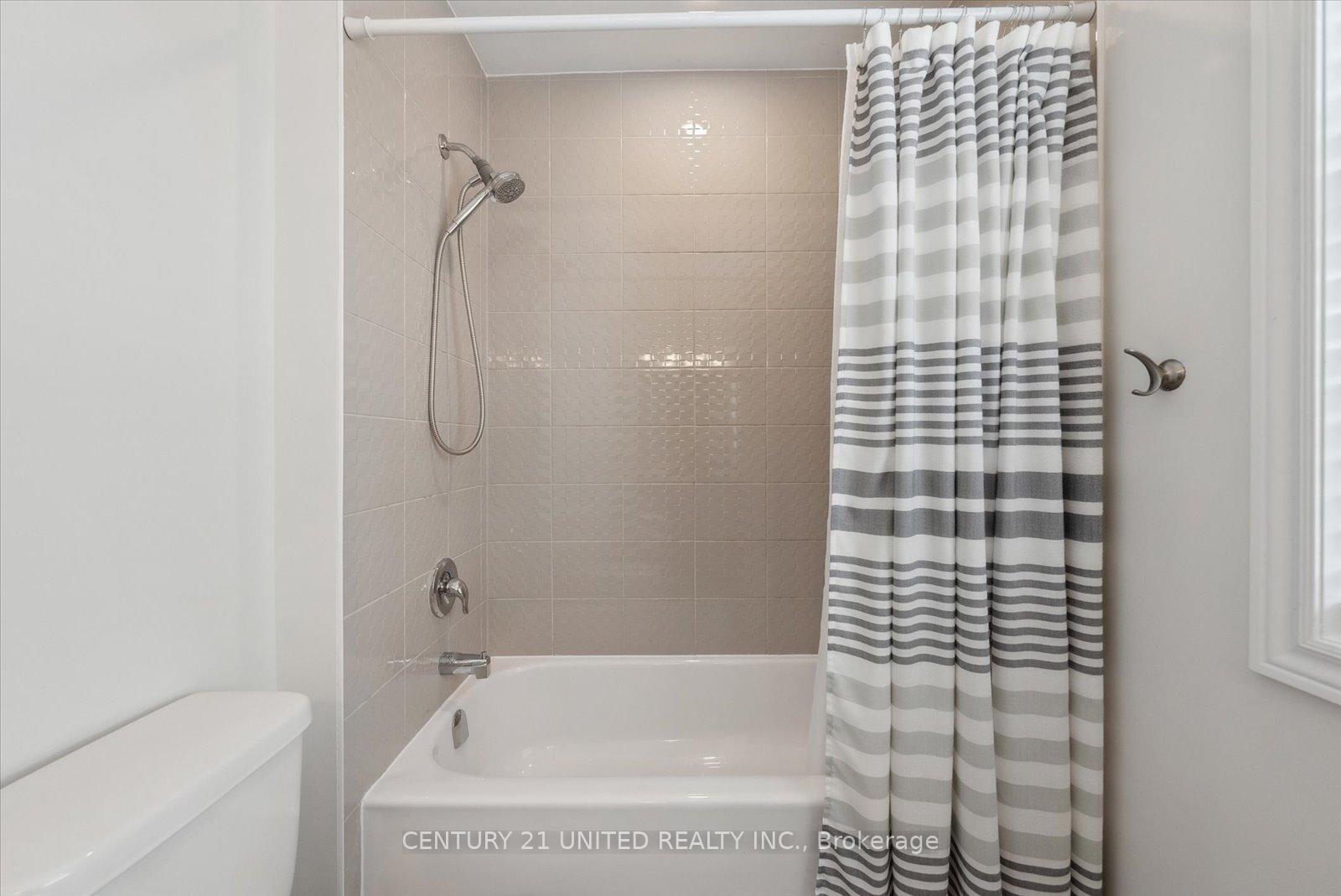Photo 40 of 927 Broadway Boulevard, Peterborough, Northcrest Ward 5 — HOMEH
