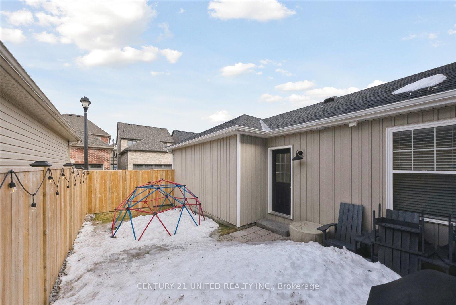 Photo 46 of 927 Broadway Boulevard, Peterborough, Northcrest Ward 5 — HOMEH