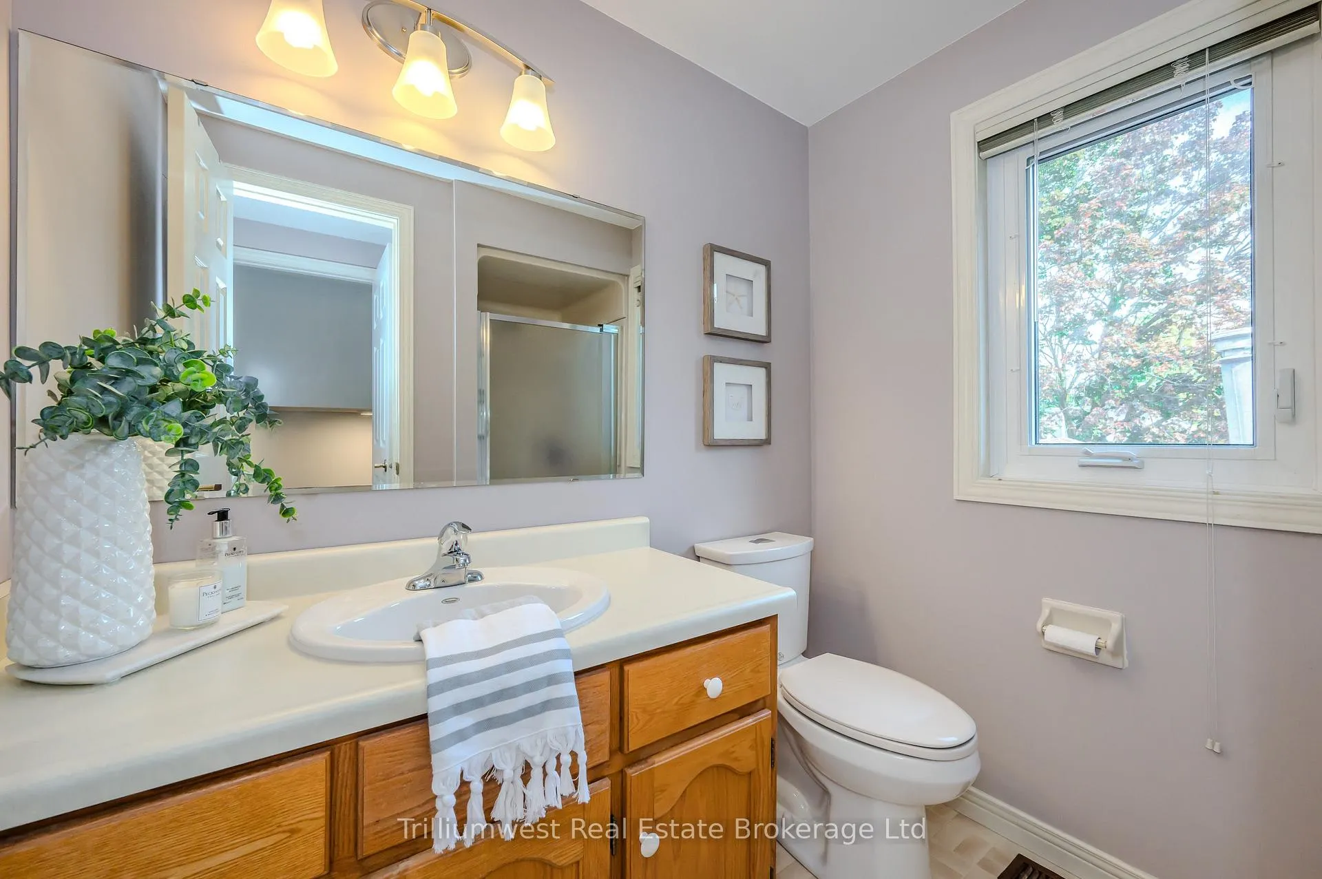 Photo 23 of 2 Pickwick Place, Guelph, Willow West/Sugarbush/West Acres — HOMEH