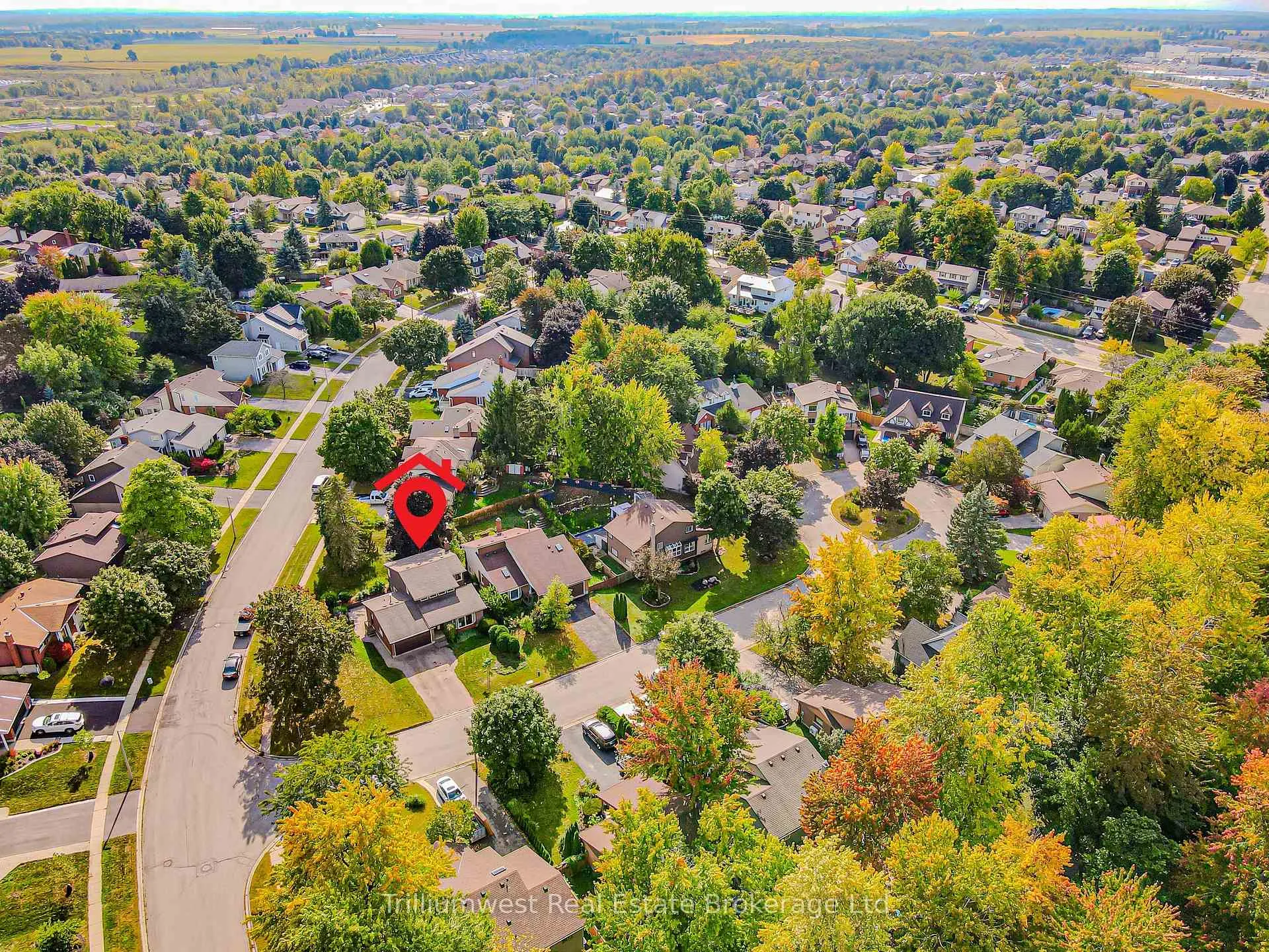 Photo 29 of 2 Pickwick Place, Guelph, Willow West/Sugarbush/West Acres — HOMEH