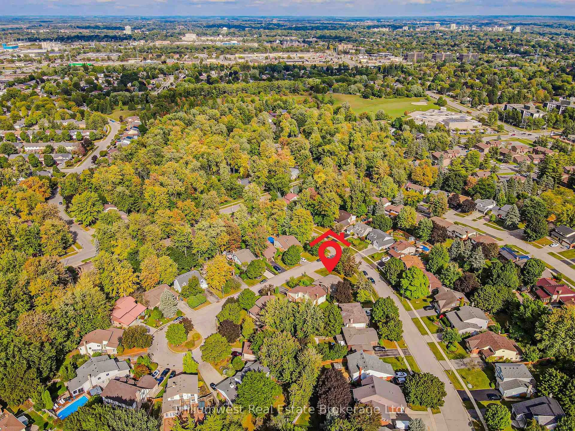 Photo 30 of 2 Pickwick Place, Guelph, Willow West/Sugarbush/West Acres — HOMEH