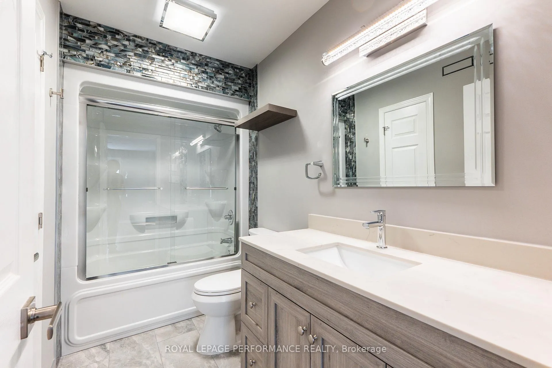 Photo 24 of Unit 301, 331 Water Street W, Cornwall — HOMEH