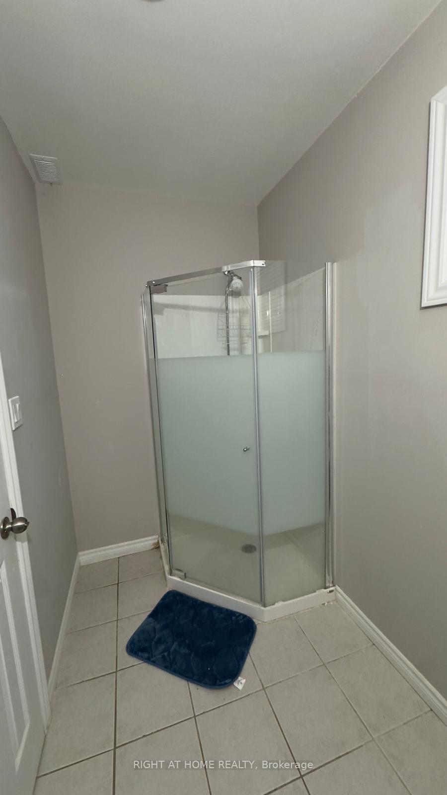 Photo 13 of 44 McLachlan Place, Guelph, Willow West/Sugarbush/West Acres — HOMEH