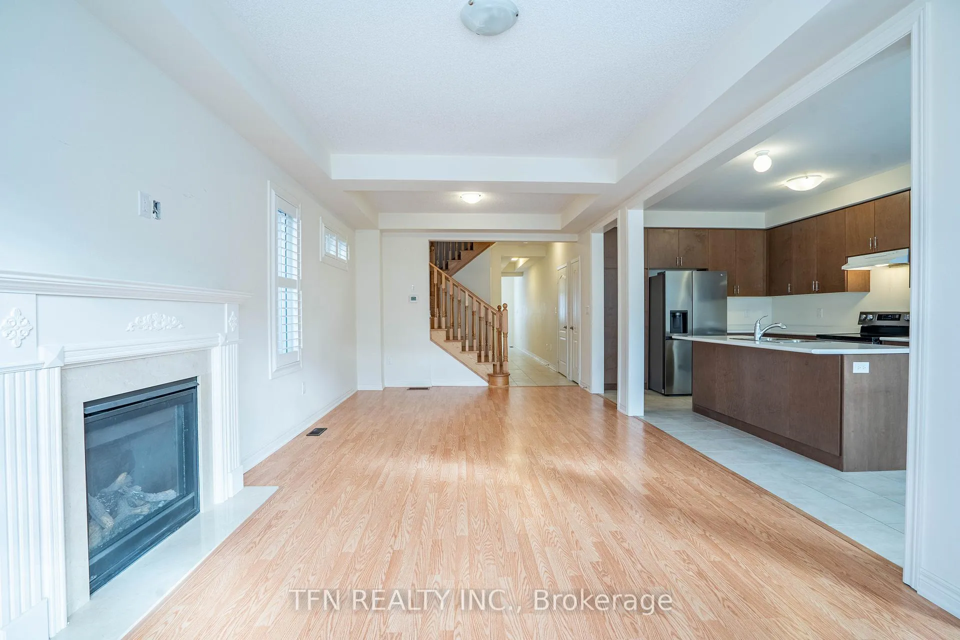 Photo 8 of 42 Ebenezer Drive, Hamilton, Waterdown — HOMEH