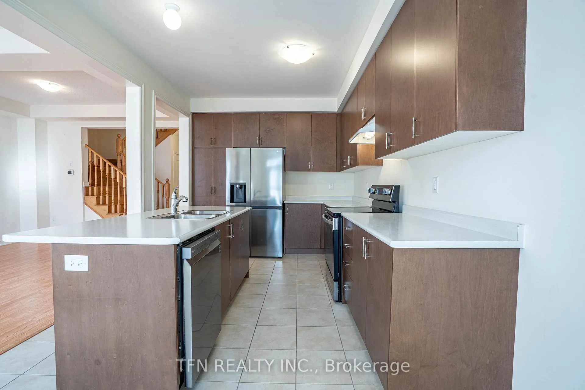 Photo 9 of 42 Ebenezer Drive, Hamilton, Waterdown — HOMEH