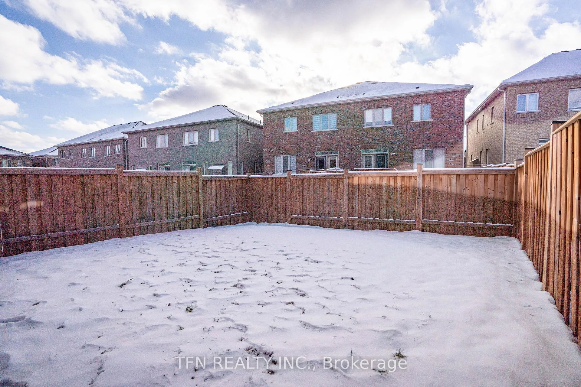 Photo 27 of 42 Ebenezer Drive, Hamilton, Waterdown — HOMEH