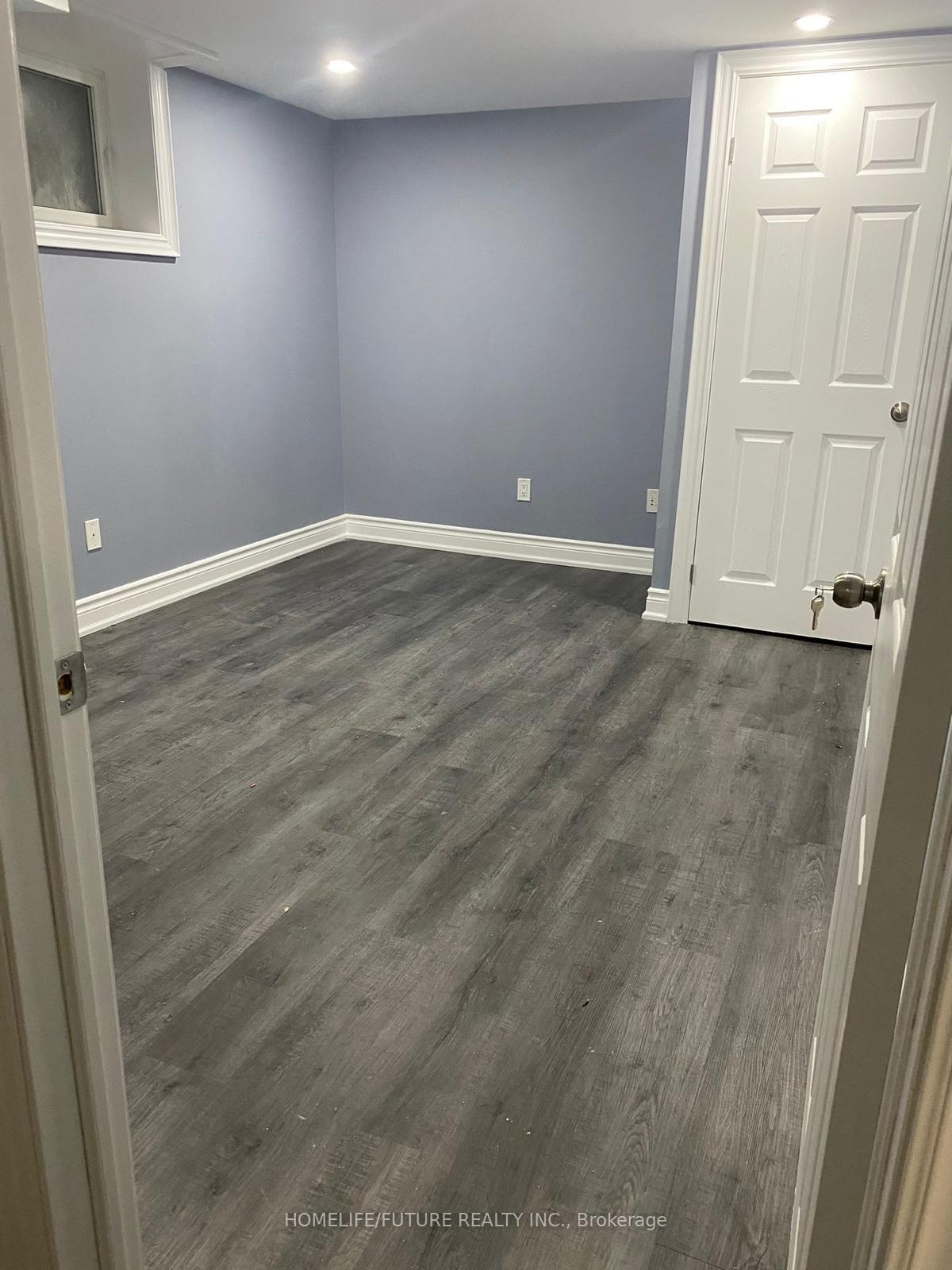 Photo 6 of Unit Bsmt, 79 Lynch Circle, Guelph, Pineridge/Westminster Woods — HOMEH