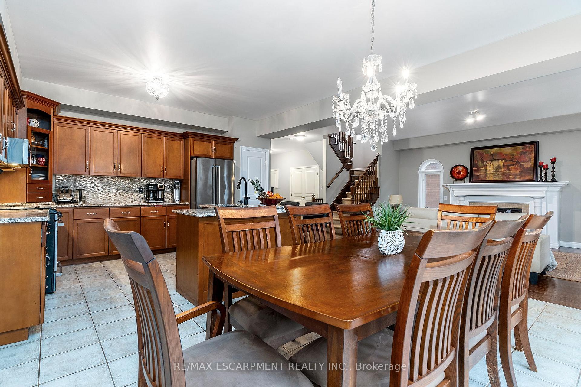 Photo 9 of 49 Conrad Place, Grimsby, Grimsby Beach — HOMEH