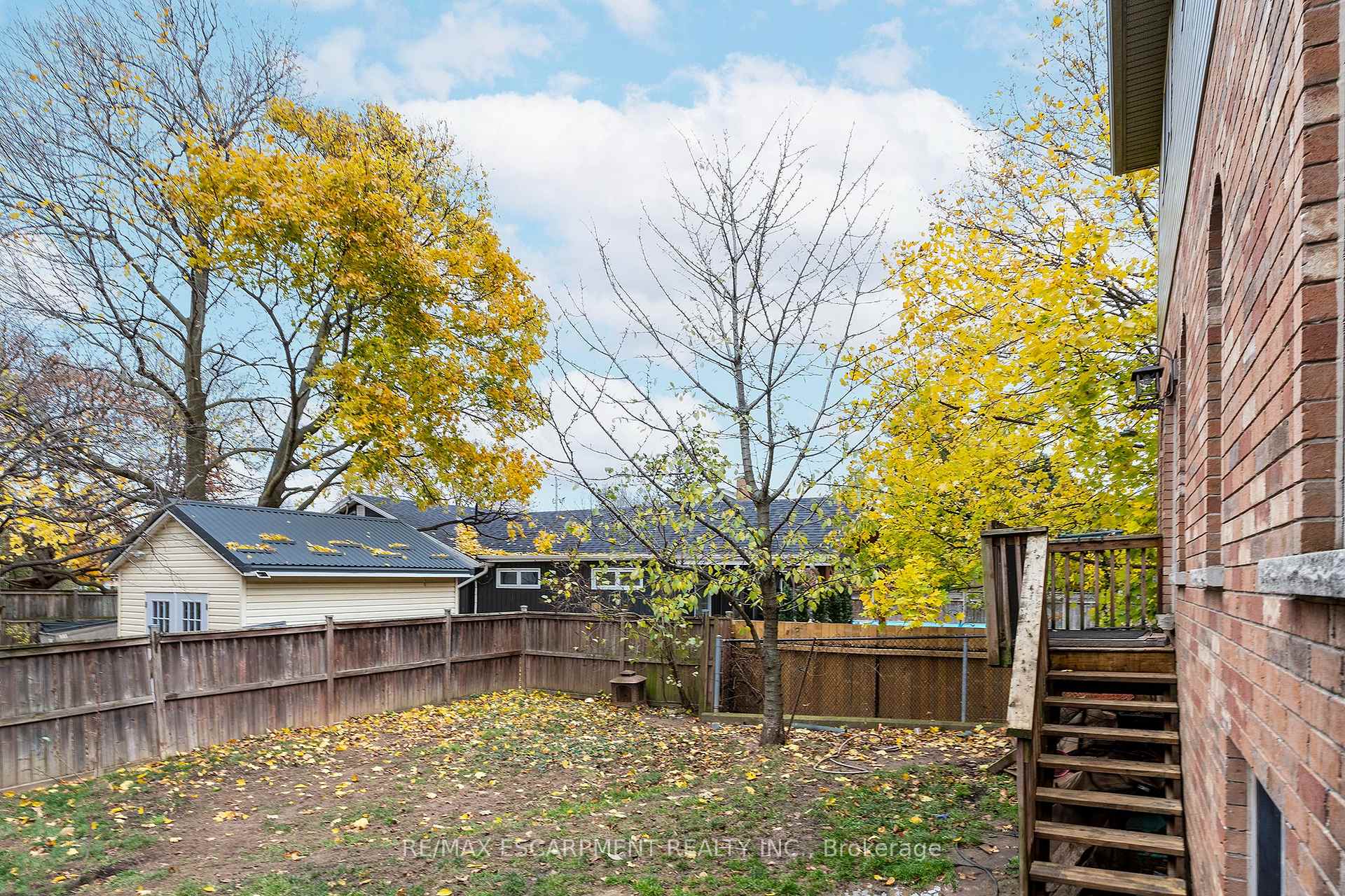 Photo 20 of 49 Conrad Place, Grimsby, Grimsby Beach — HOMEH
