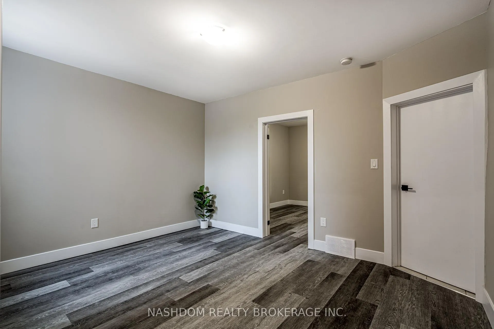 Photo 7 of 100 Sherman Avenue N, Hamilton, Stipley — HOMEH
