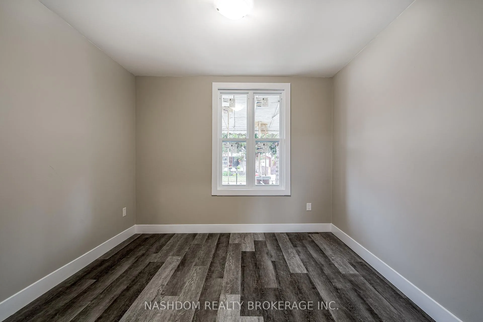 Photo 10 of 100 Sherman Avenue N, Hamilton, Stipley — HOMEH