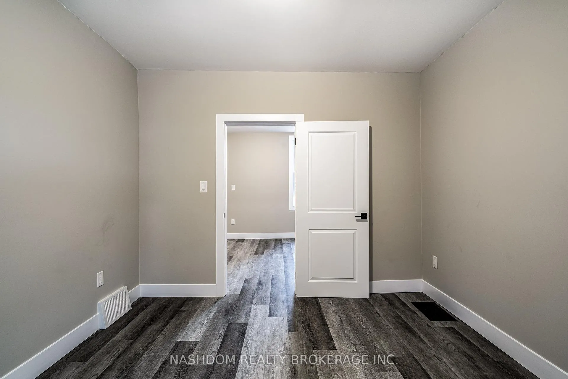Photo 11 of 100 Sherman Avenue N, Hamilton, Stipley — HOMEH