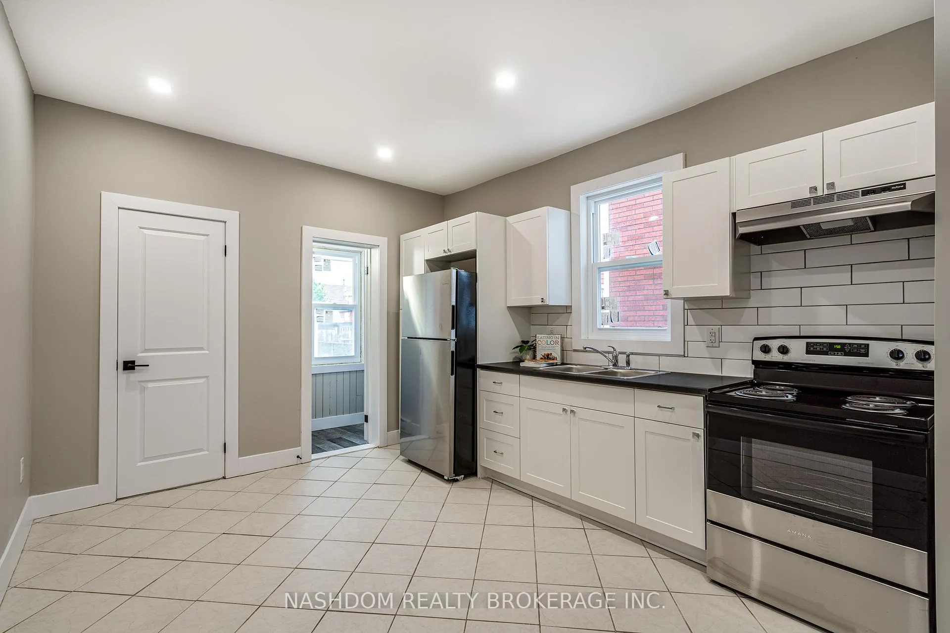 Photo 13 of 100 Sherman Avenue N, Hamilton, Stipley — HOMEH