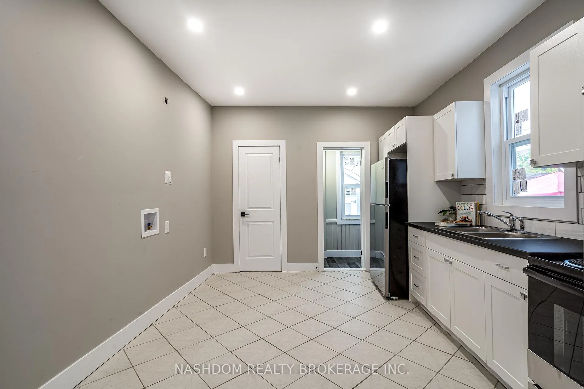 Photo 14 of 100 Sherman Avenue N, Hamilton, Stipley — HOMEH