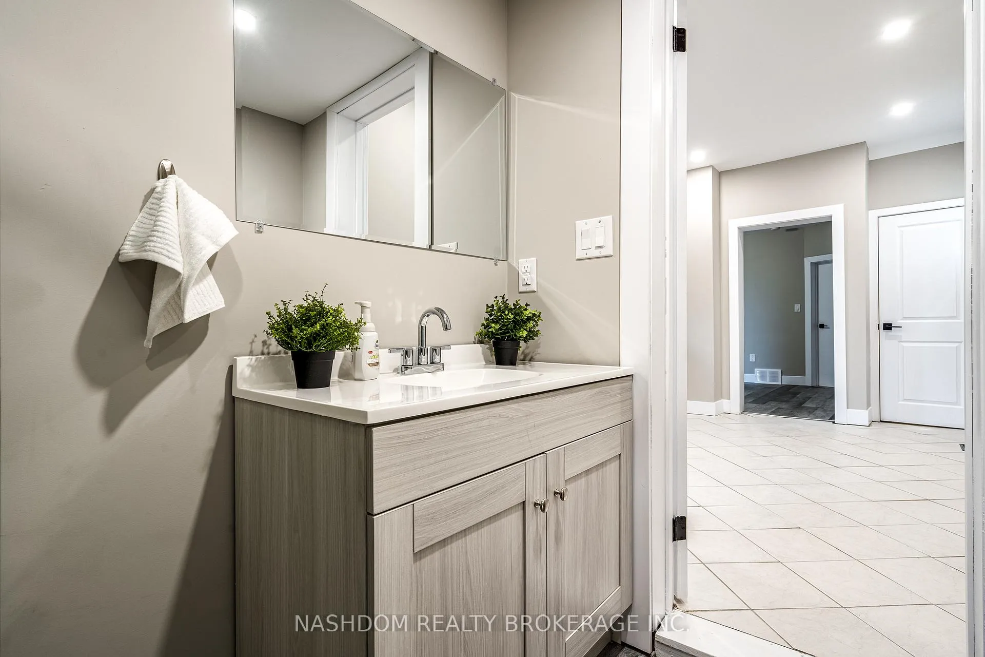 Photo 20 of 100 Sherman Avenue N, Hamilton, Stipley — HOMEH