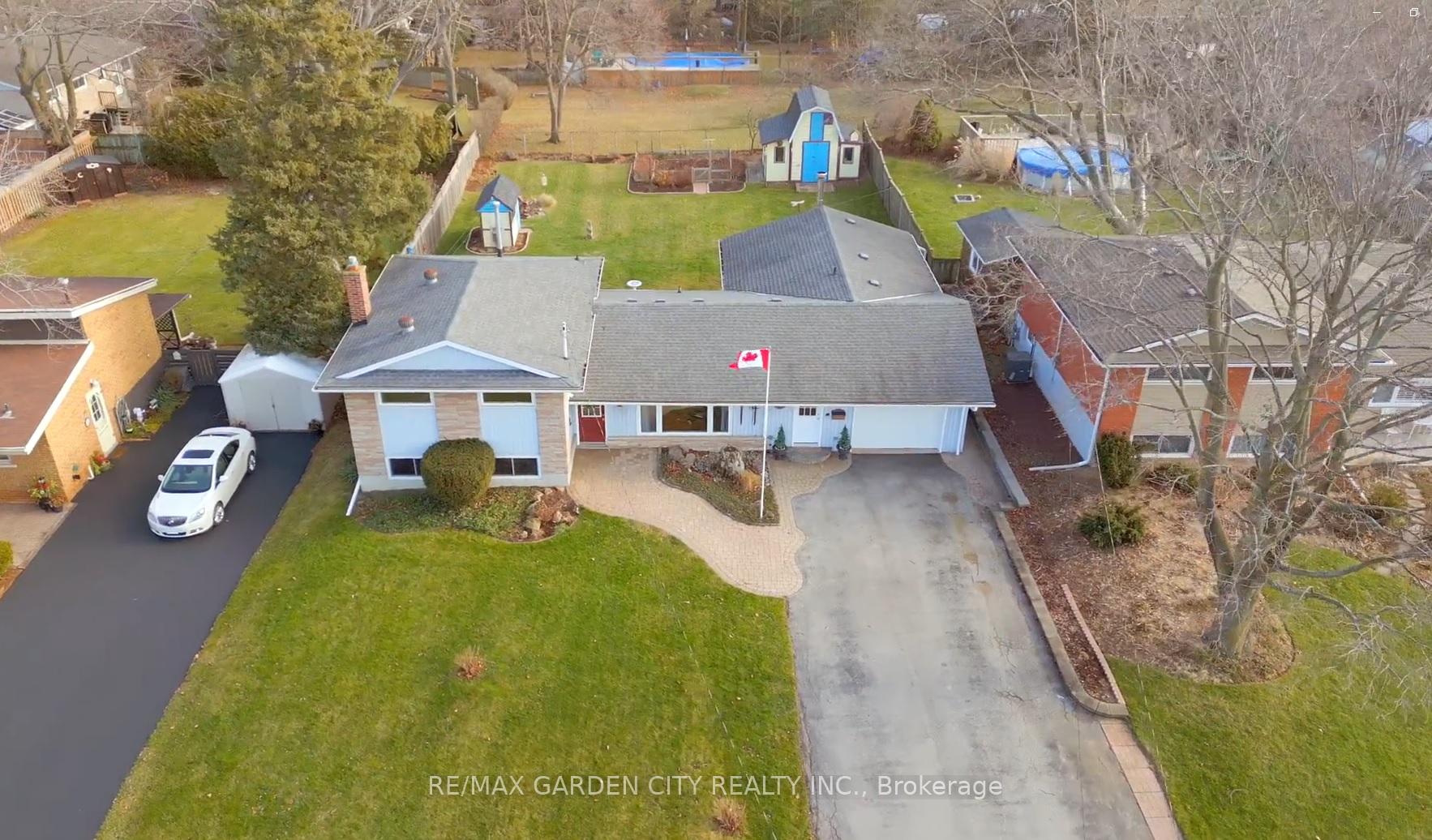 Photo 1 of 4 Bendamere Drive, Grimsby, Grimsby Beach — HOMEH