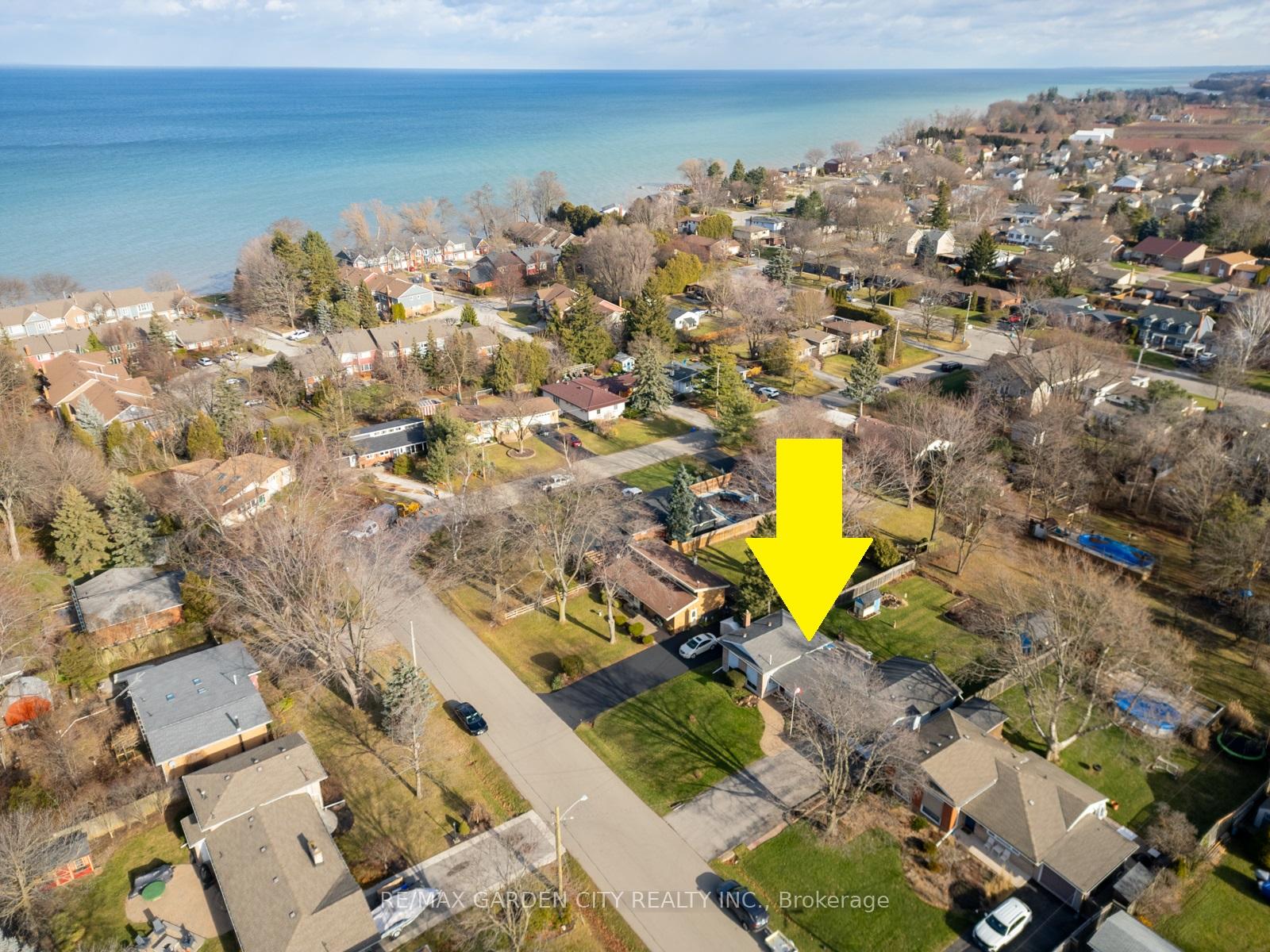 Photo 2 of 4 Bendamere Drive, Grimsby, Grimsby Beach — HOMEH