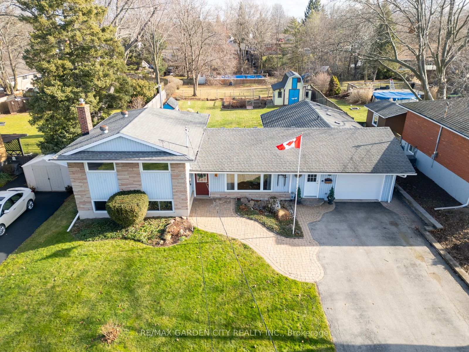 Photo 5 of 4 Bendamere Drive, Grimsby, Grimsby Beach — HOMEH