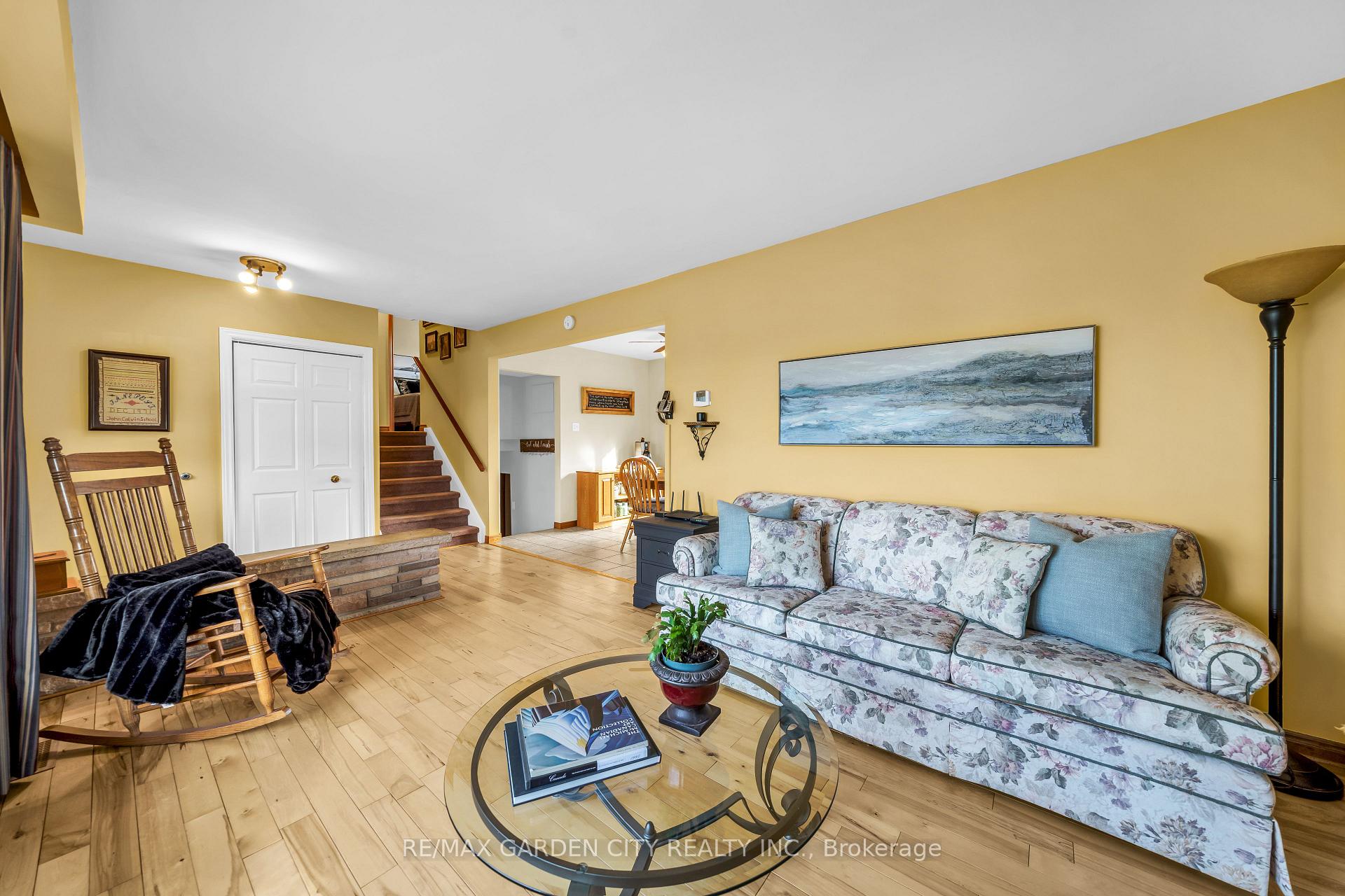 Photo 8 of 4 Bendamere Drive, Grimsby, Grimsby Beach — HOMEH