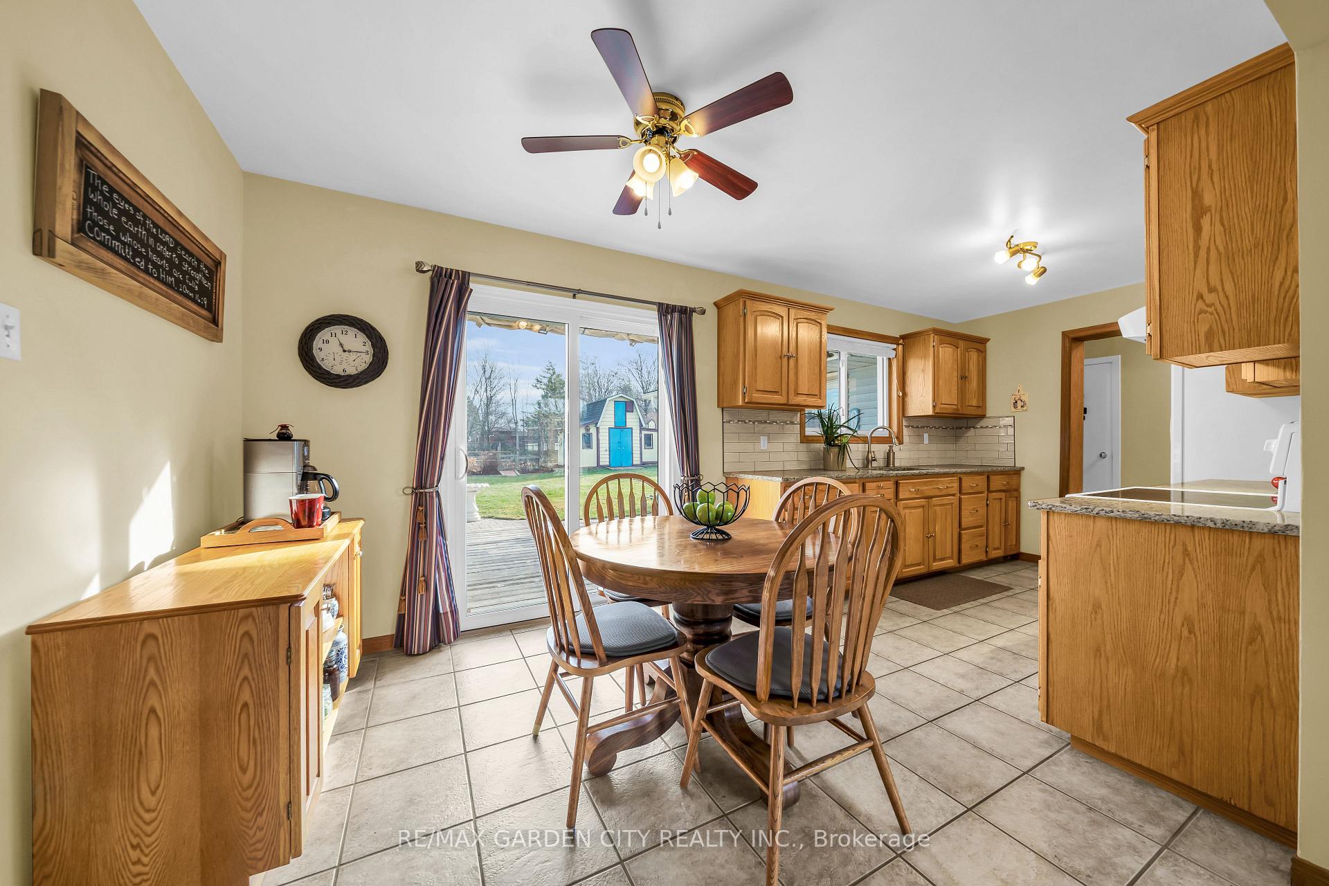 Photo 11 of 4 Bendamere Drive, Grimsby, Grimsby Beach — HOMEH