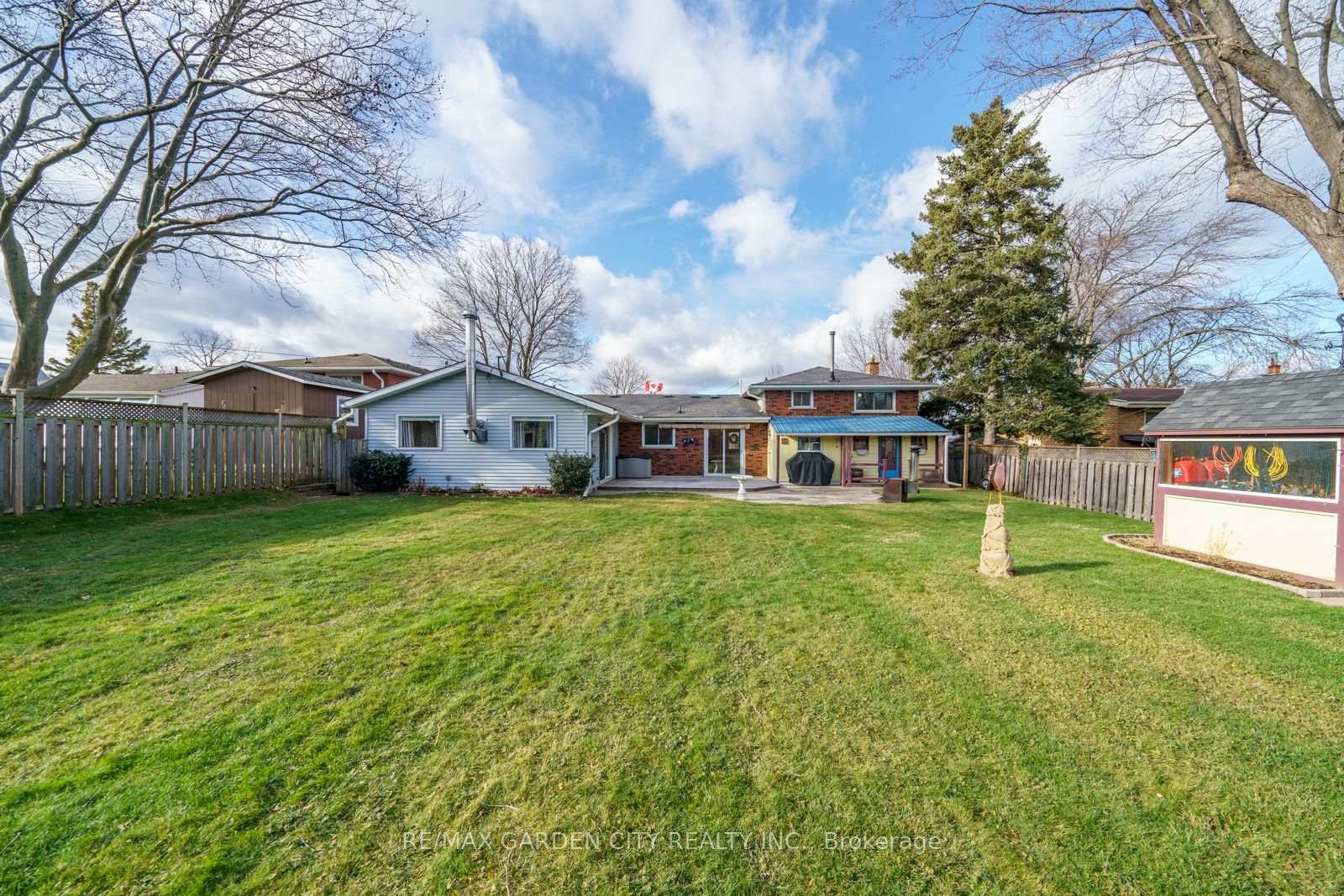 Photo 32 of 4 Bendamere Drive, Grimsby, Grimsby Beach — HOMEH