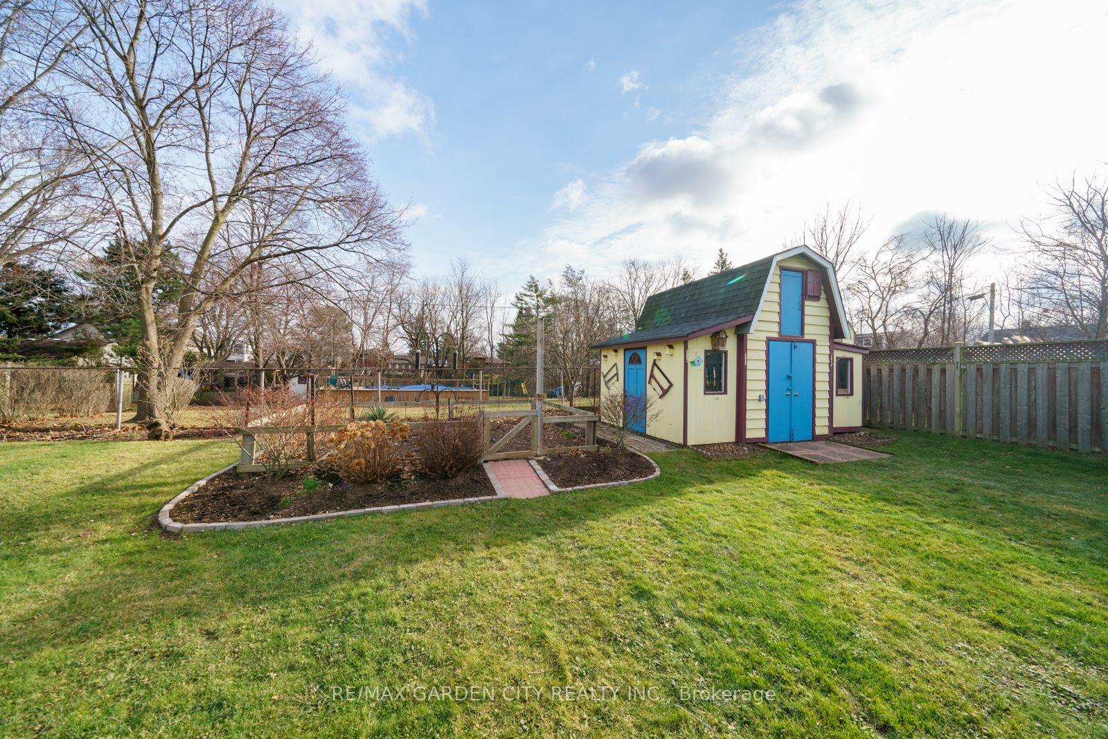 Photo 34 of 4 Bendamere Drive, Grimsby, Grimsby Beach — HOMEH