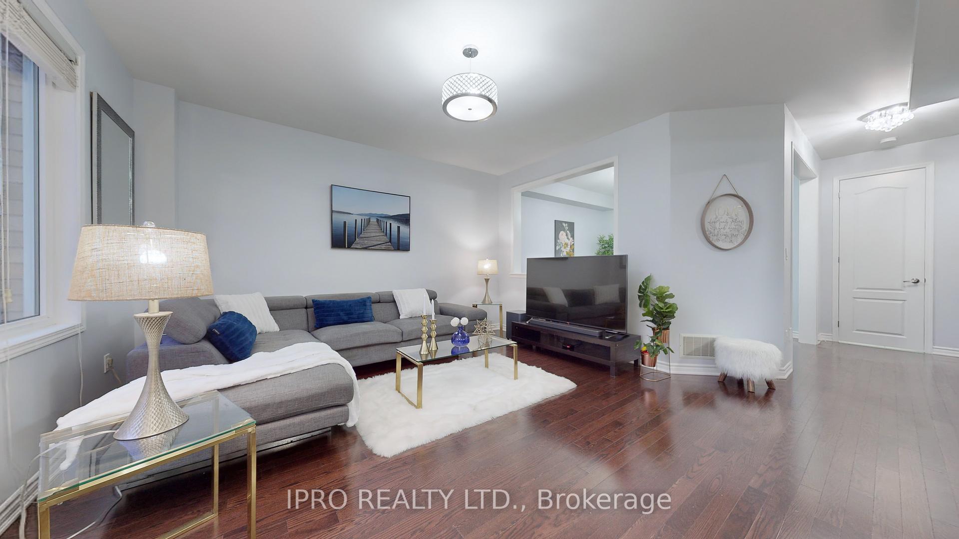 Photo 10 of 338 Trudeau Drive, Milton, Clarke — HOMEH