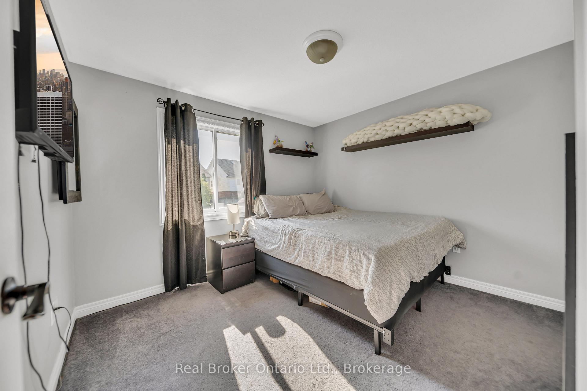 Photo 25 of 21 Mackay Street, Guelph, Grange Road — HOMEH