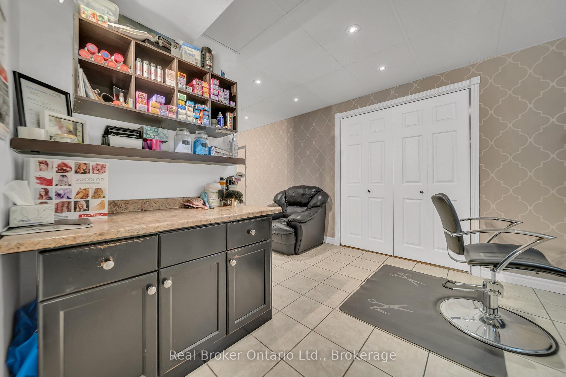 Photo 32 of 21 Mackay Street, Guelph, Grange Road — HOMEH