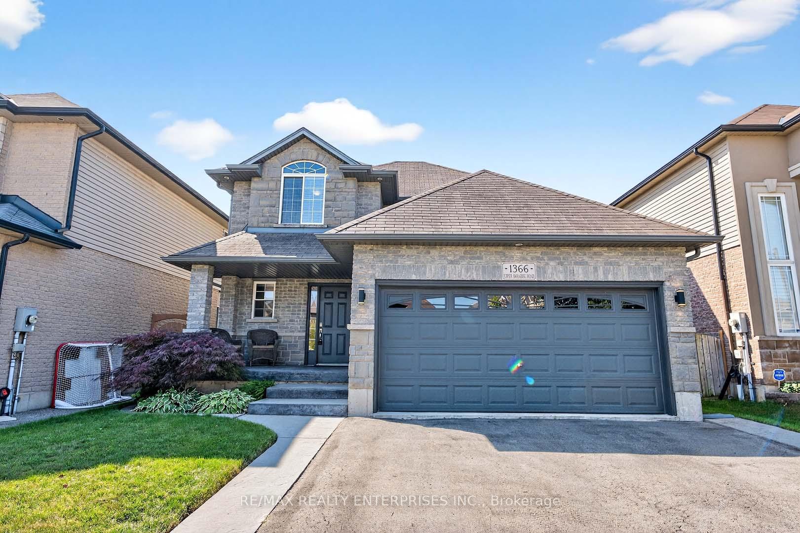 Photo 1 of 1366 Upper Paradise Road, Hamilton, Carpenter — HOMEH
