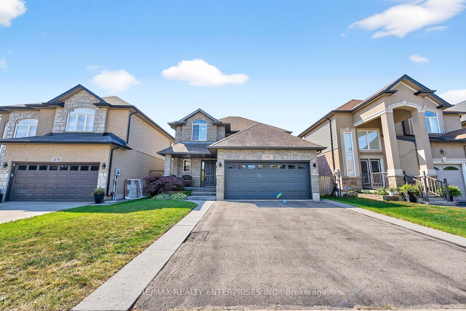 Photo 2 of 1366 Upper Paradise Road, Hamilton, Carpenter — HOMEH