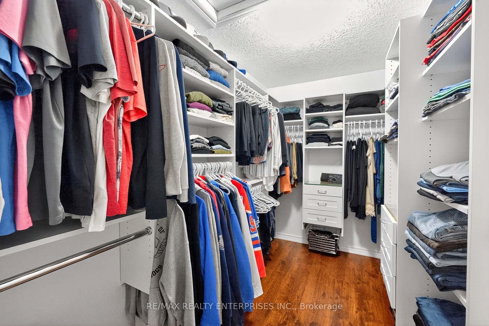 Photo 22 of 1366 Upper Paradise Road, Hamilton, Carpenter — HOMEH