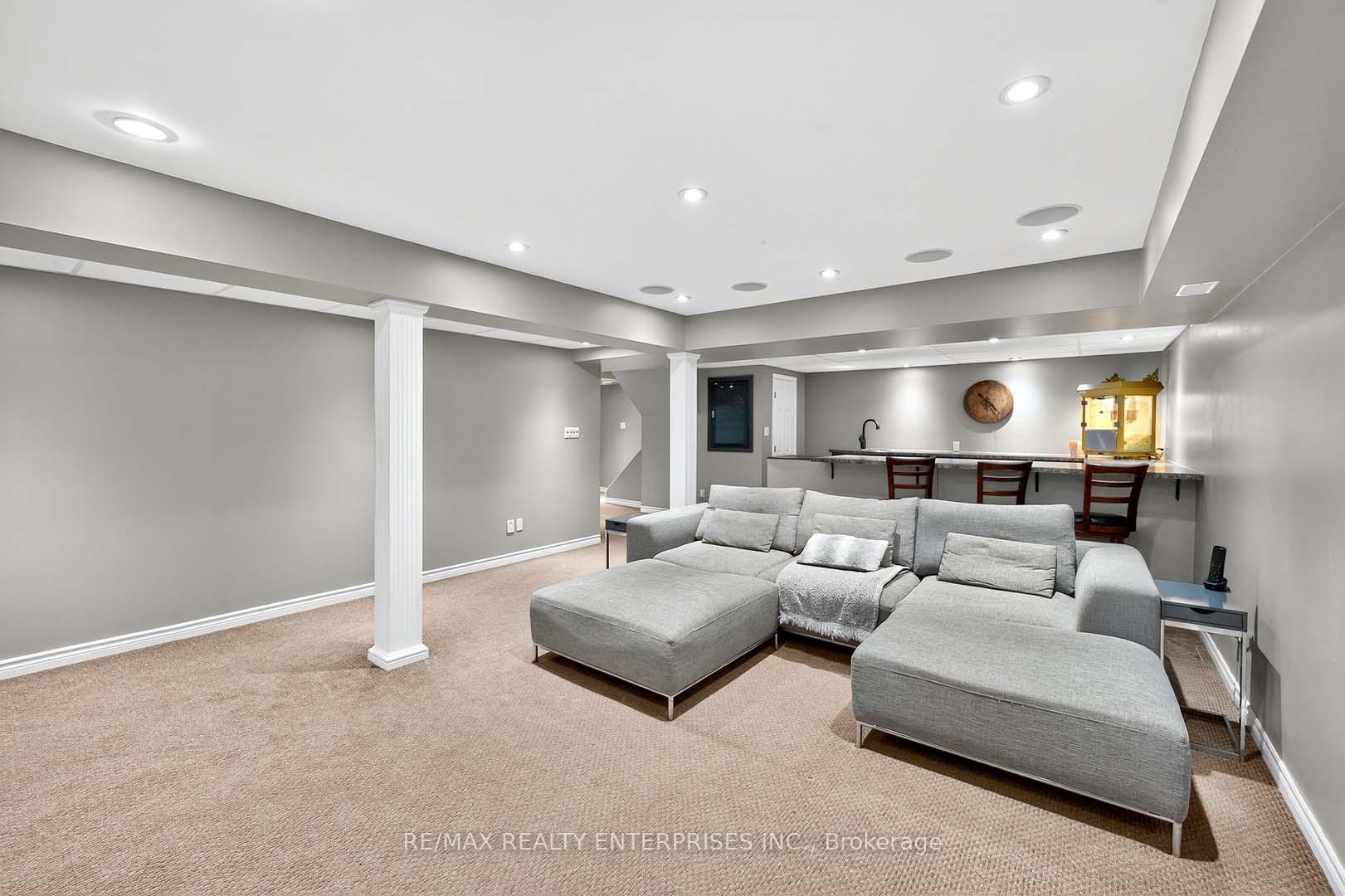 Photo 35 of 1366 Upper Paradise Road, Hamilton, Carpenter — HOMEH