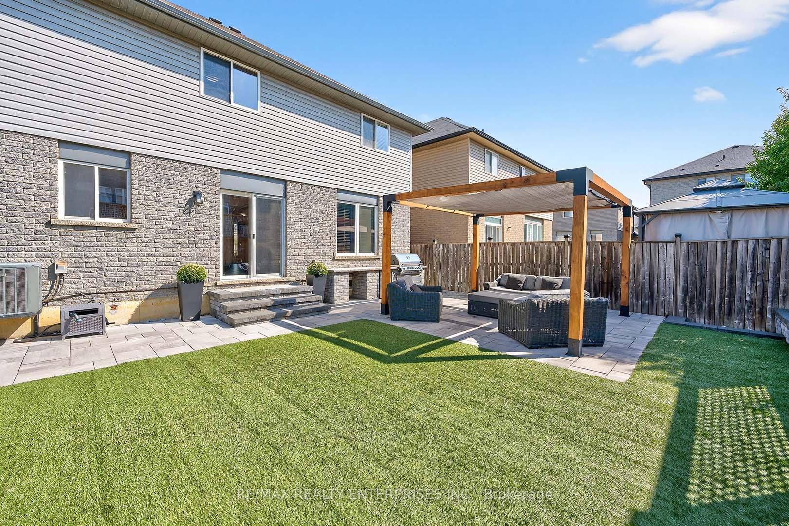 Photo 39 of 1366 Upper Paradise Road, Hamilton, Carpenter — HOMEH