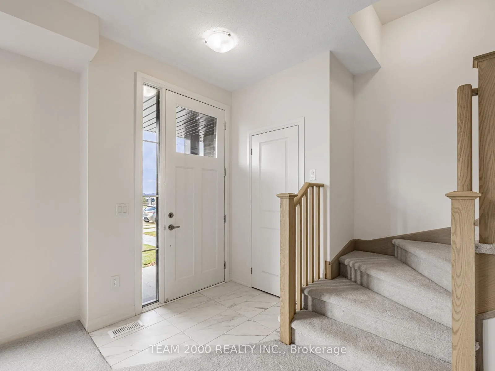 Photo 2 of 494 Provident Way, Hamilton, Mount Hope — HOMEH