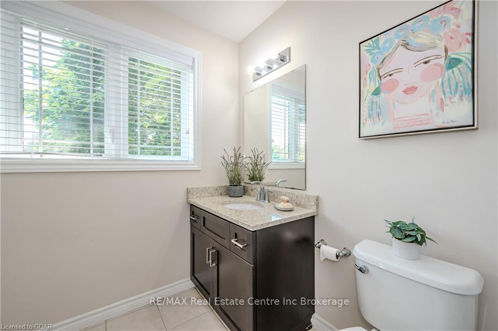 Photo 16 of 12 Summerfield Drive, Guelph, Pineridge/Westminster Woods — HOMEH