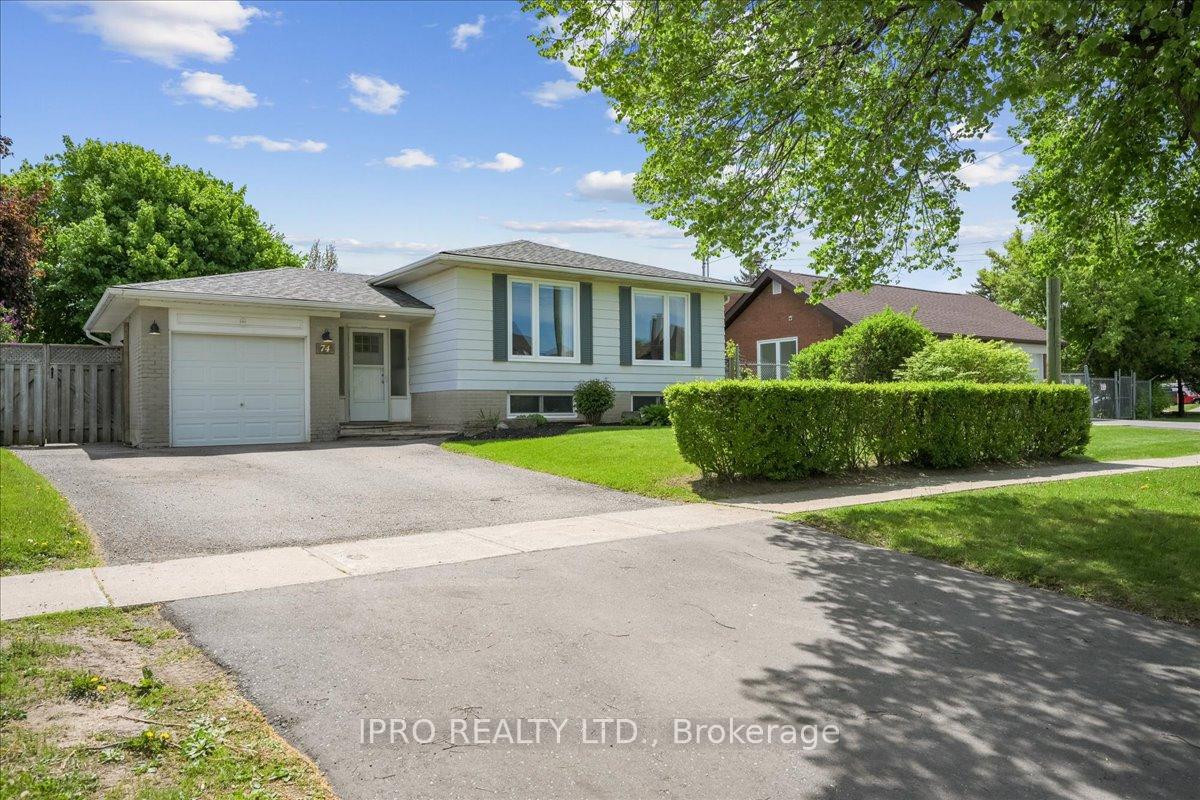 Front of 74 Mountainview Road S
