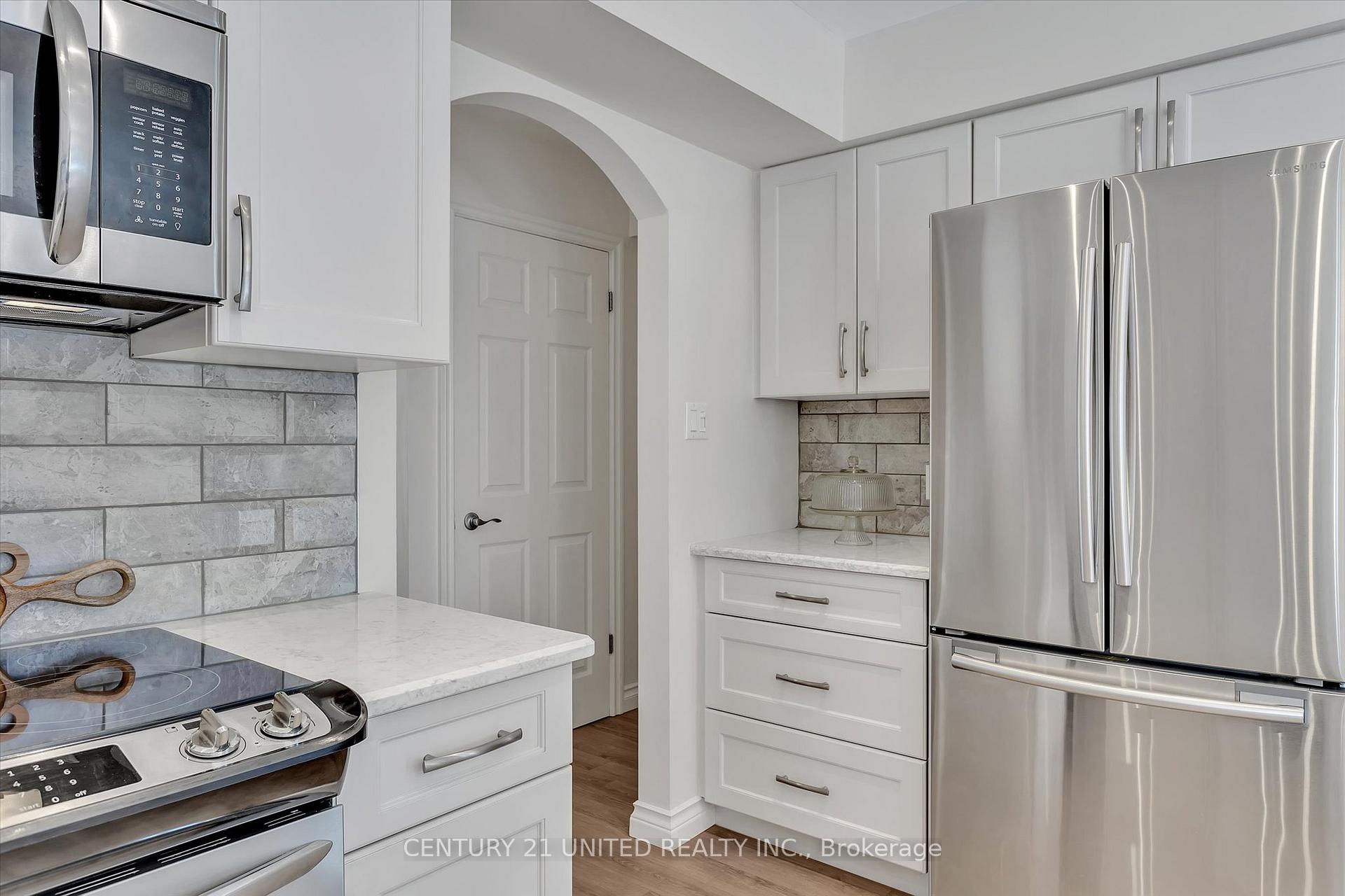 Photo 16 of 1520 Scollard Crescent, Peterborough, Ashburnham Ward 4 — HOMEH