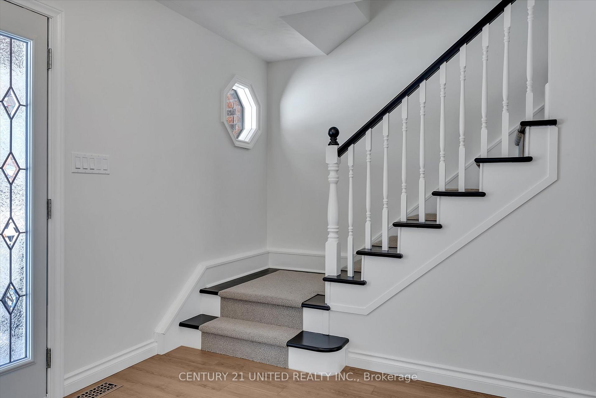 Photo 26 of 1520 Scollard Crescent, Peterborough, Ashburnham Ward 4 — HOMEH