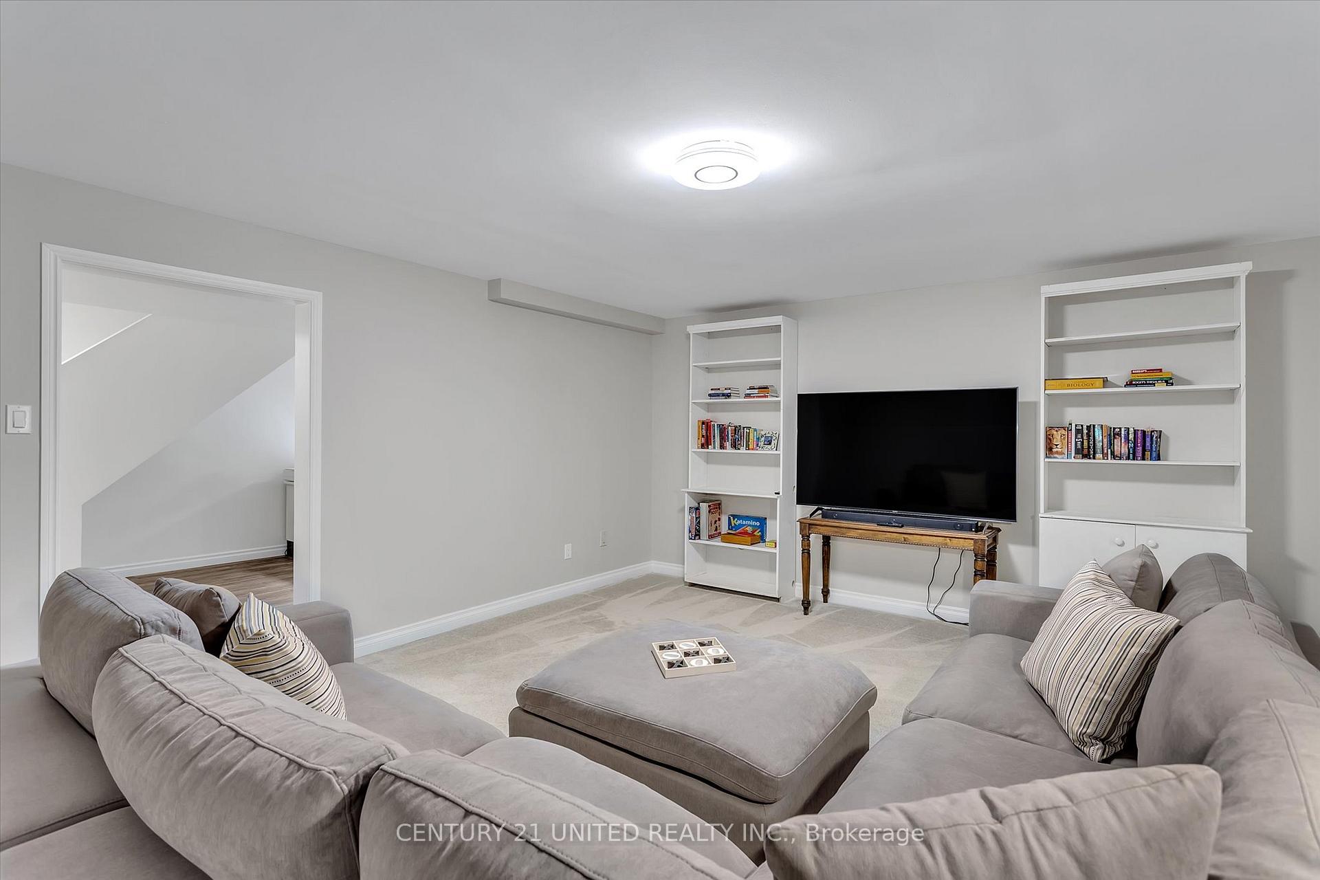 Photo 35 of 1520 Scollard Crescent, Peterborough, Ashburnham Ward 4 — HOMEH