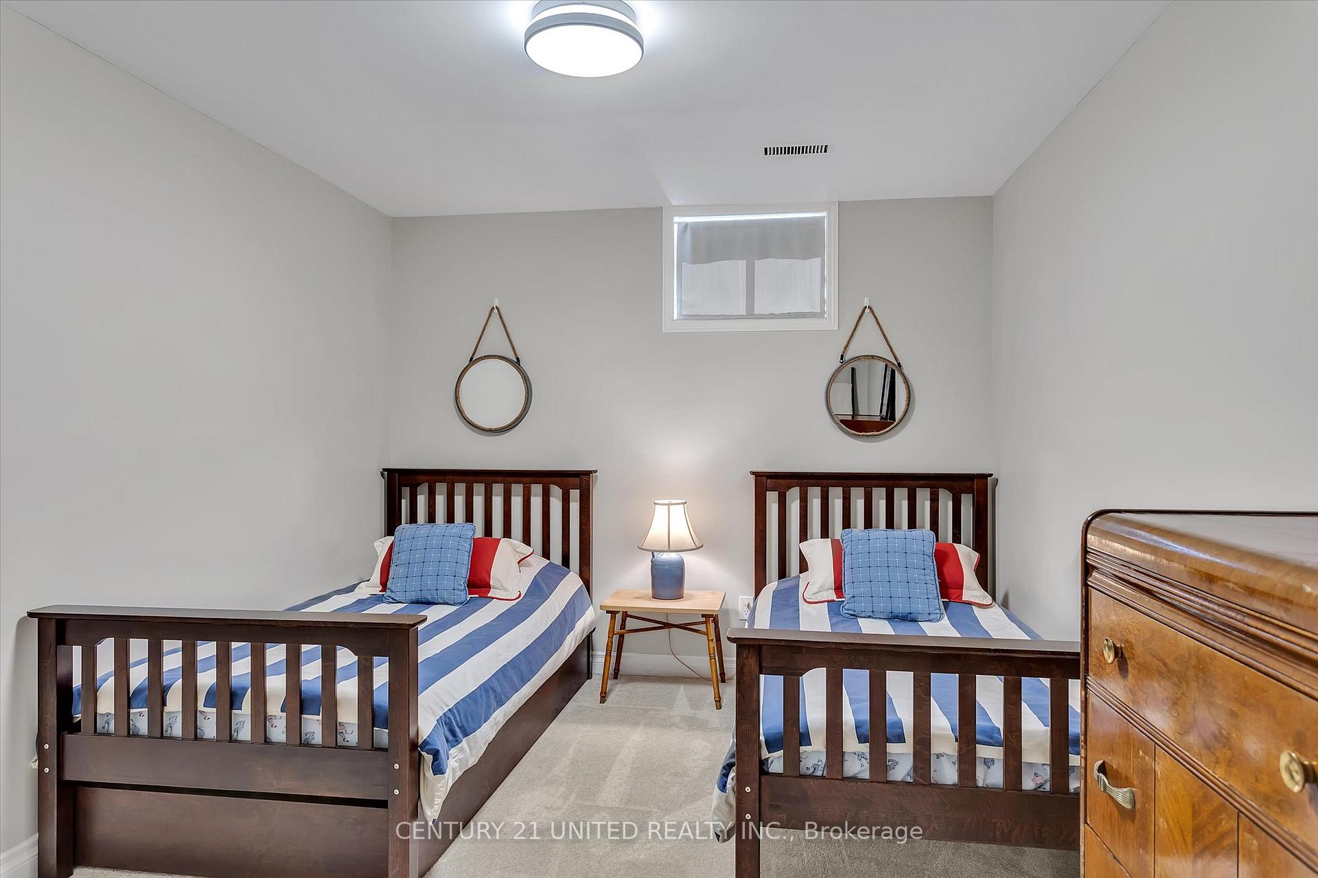 Photo 36 of 1520 Scollard Crescent, Peterborough, Ashburnham Ward 4 — HOMEH