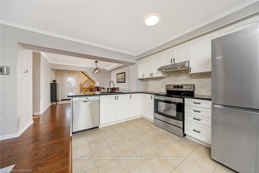 Photo 15 of 346 Chuchmach Close, Milton, Willmott — HOMEH