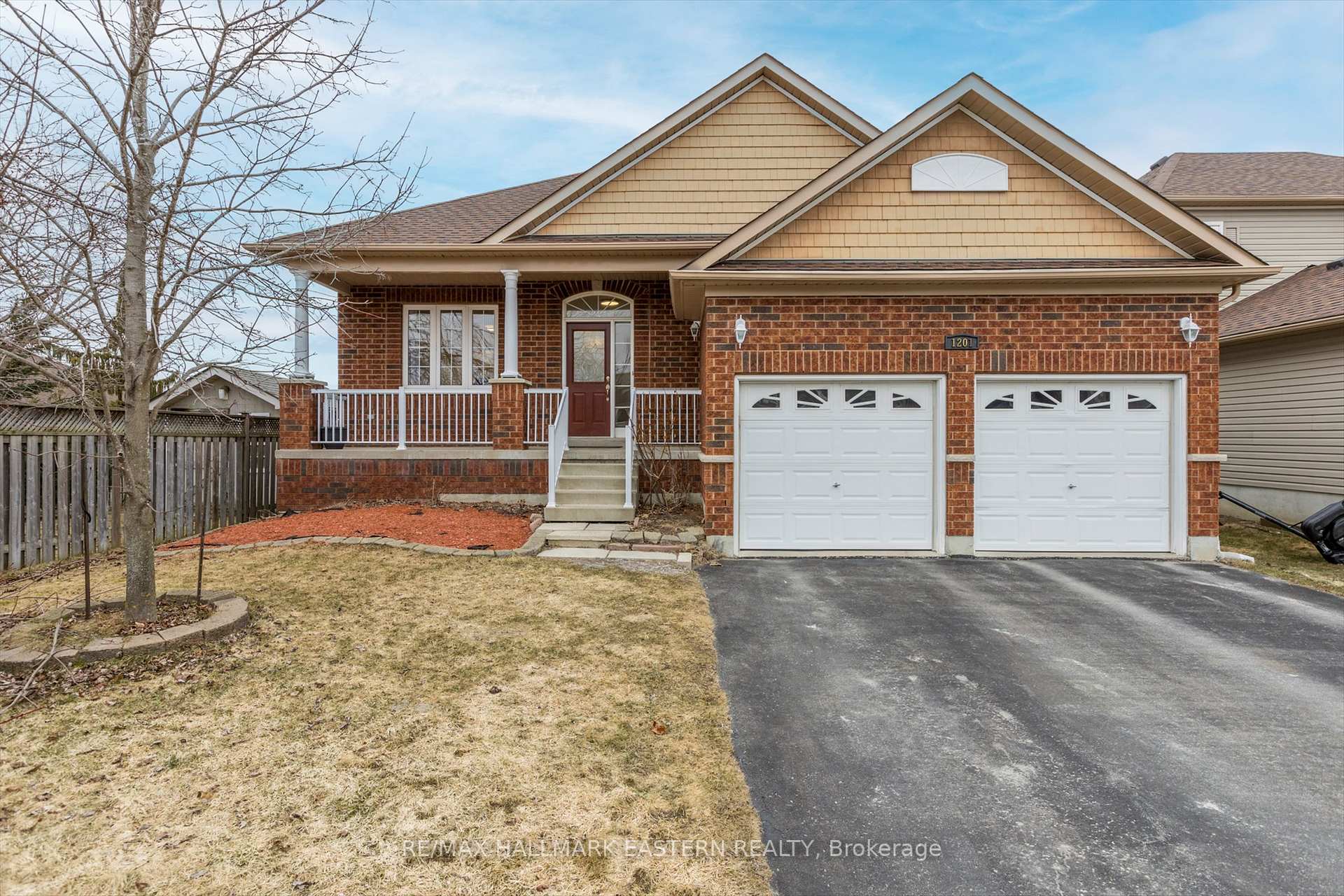 Photo 1 of 1201 Melody Crescent, Peterborough, Monaghan Ward 2 — HOMEH