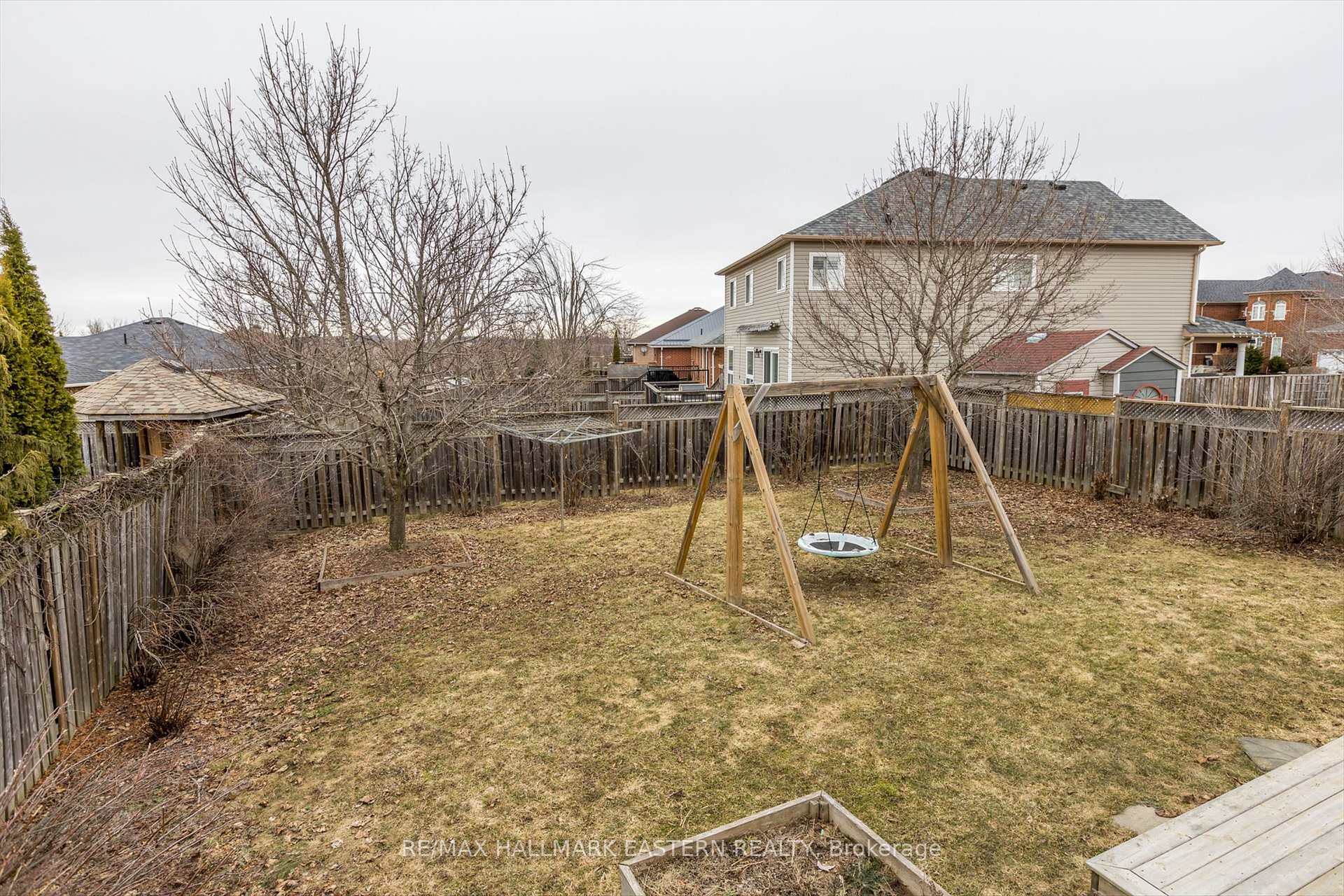 Photo 36 of 1201 Melody Crescent, Peterborough, Monaghan Ward 2 — HOMEH