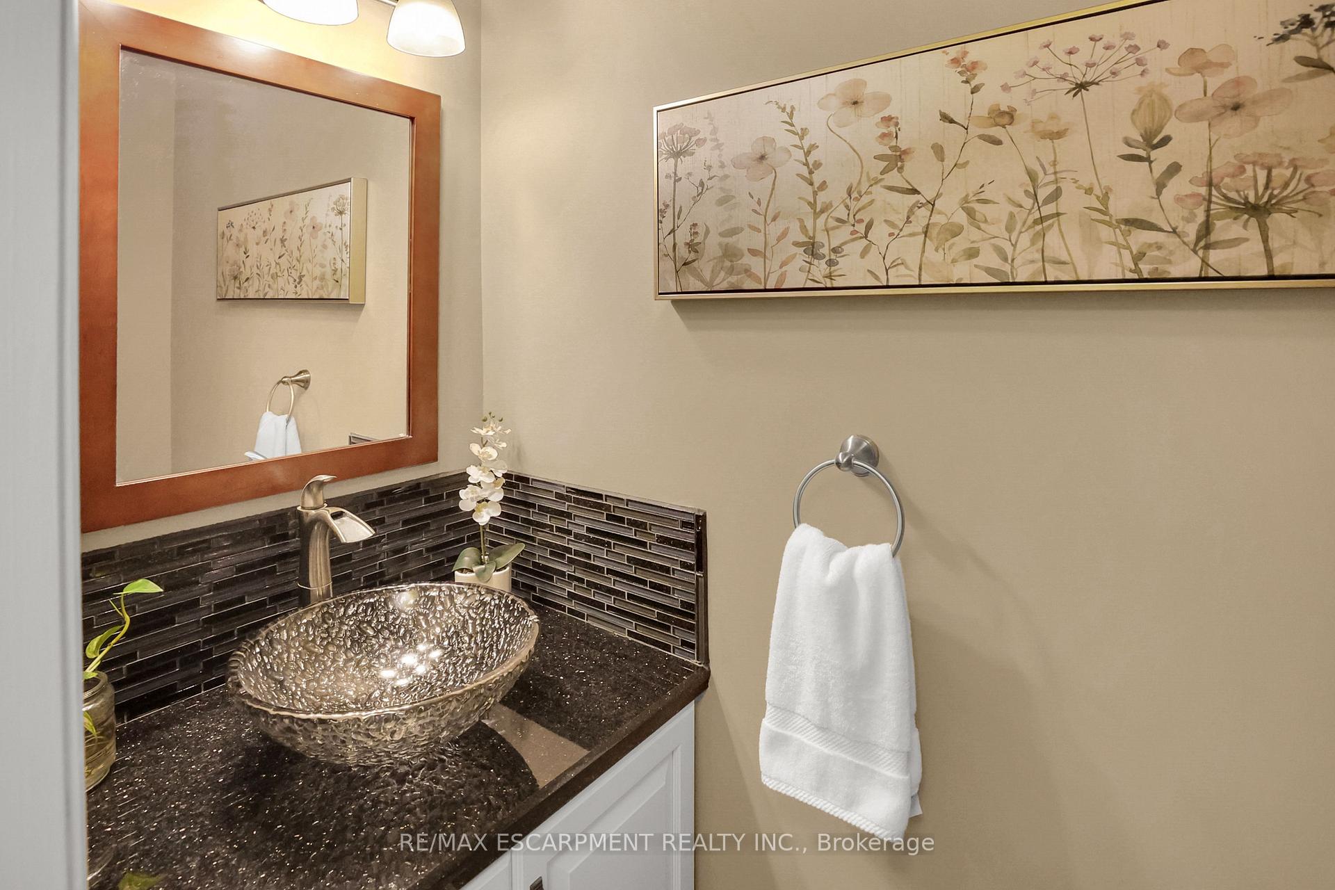 Photo 15 of 15 Sumner Crescent, Grimsby, Grimsby Beach — HOMEH