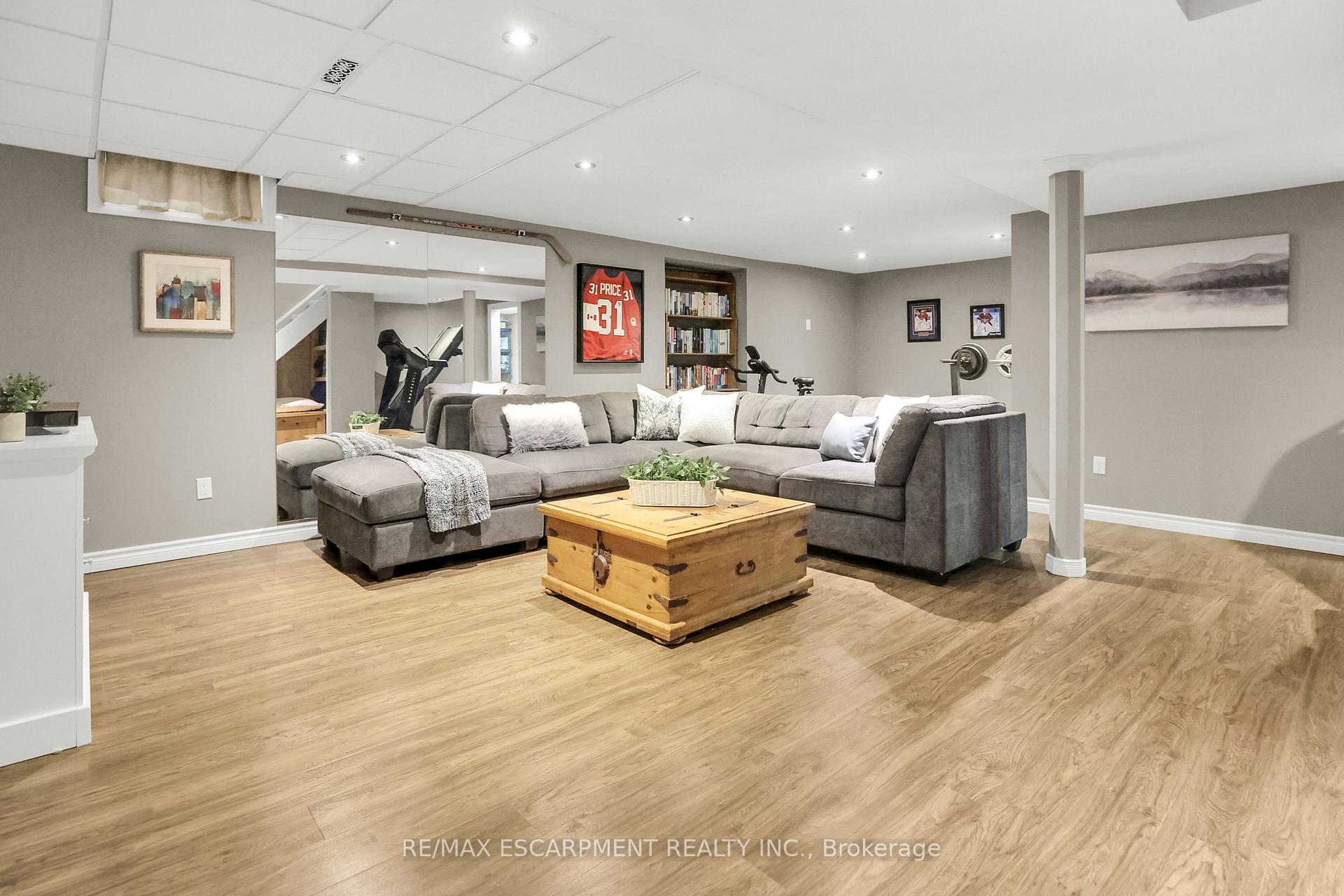 Photo 24 of 15 Sumner Crescent, Grimsby, Grimsby Beach — HOMEH