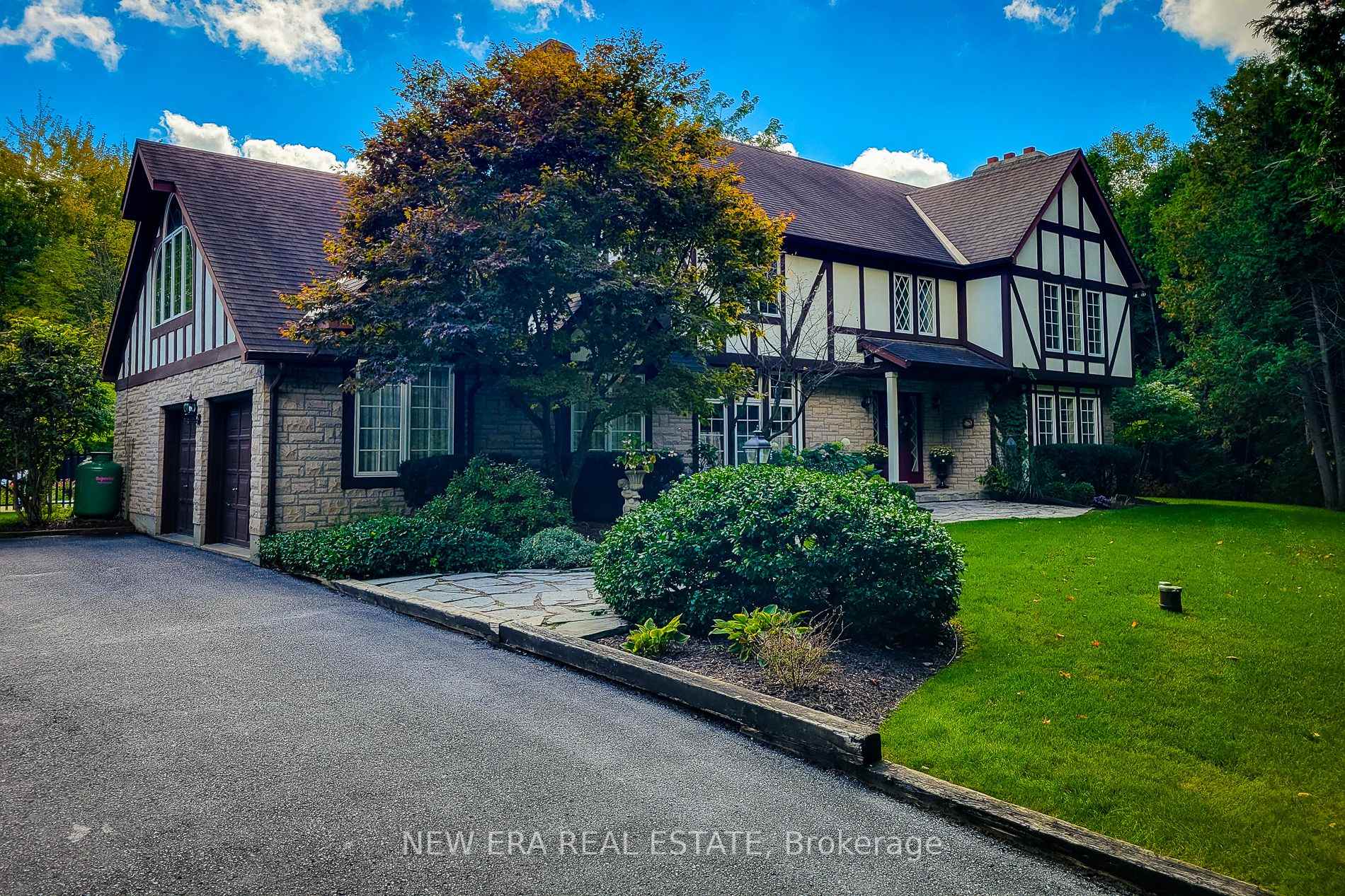 Photo 4 of 4100 Ennisclare Drive, Milton, Rural Nassagaweya — HOMEH