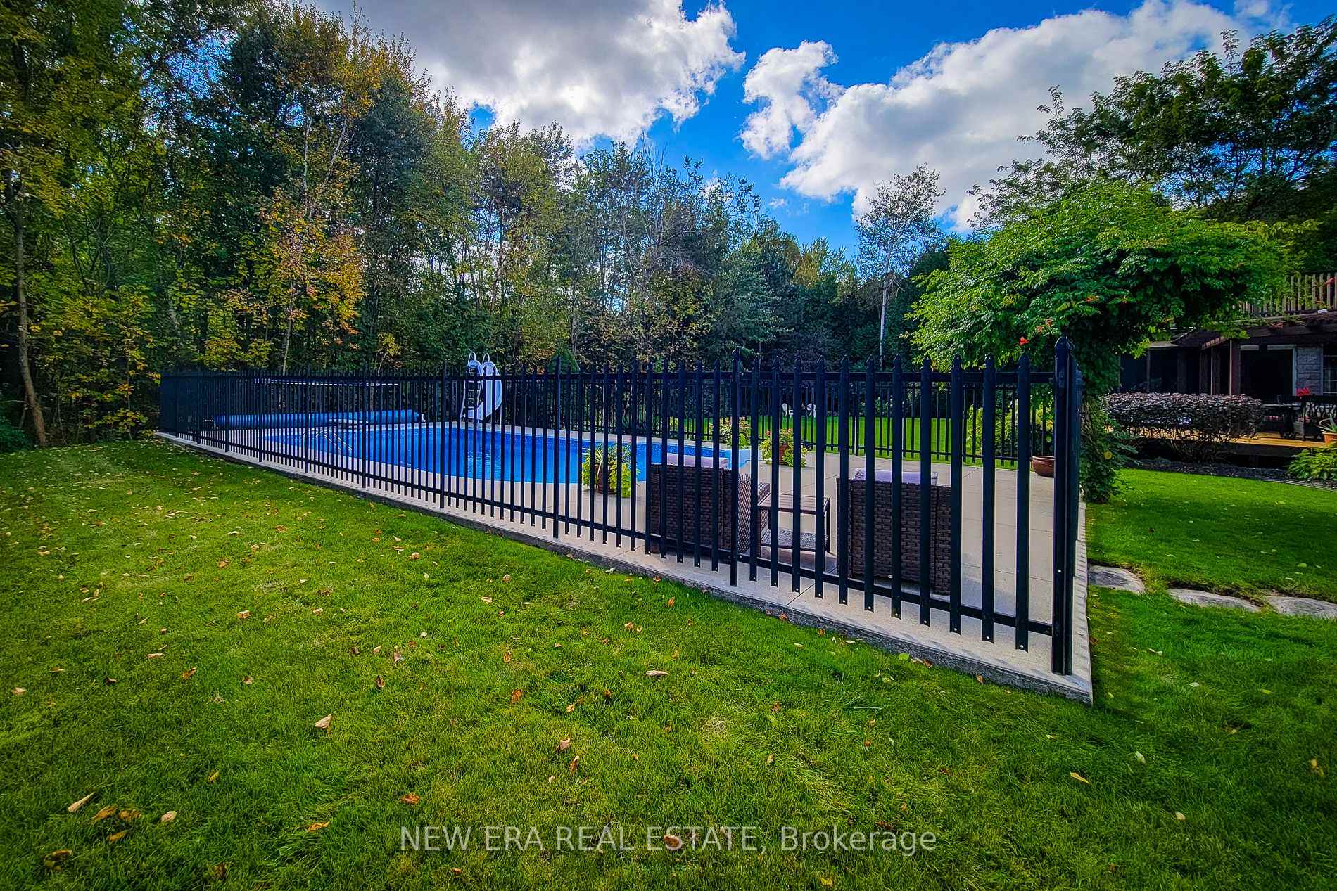 Photo 11 of 4100 Ennisclare Drive, Milton, Rural Nassagaweya — HOMEH
